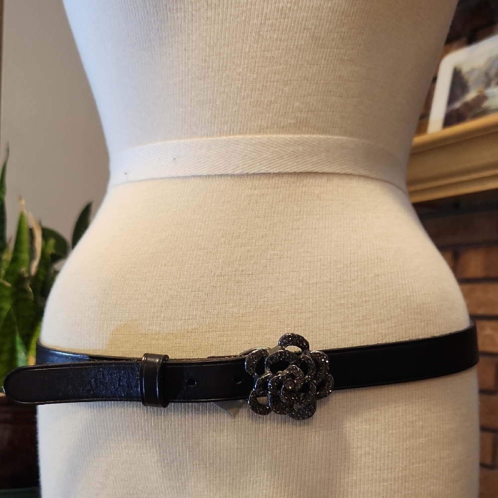 Fossil Black Leather Glittery Rhinestone Flower Buckle Belt Goth Whimsigoth